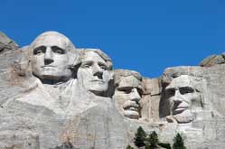 Mount Rushmore with U.S. Presidents Washington, Jefferson, Roosevelt, and Lincoln